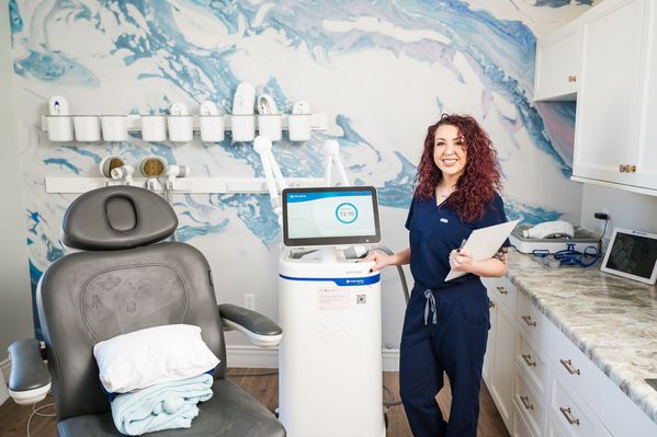 expert coolsculpting specialists at Serenity MedSpa in Bloomington, IL